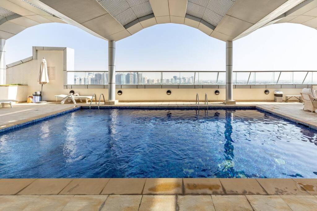 Apartment Waves Homes - Cozy & Fully Furnished In Sports Dubai